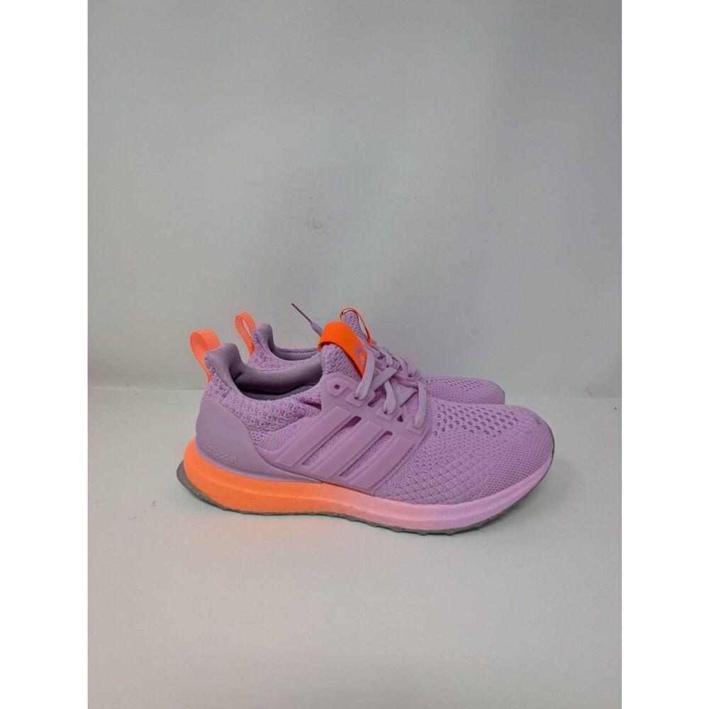 $220 NEW ADIDAS BOOST RUNNING SHOES